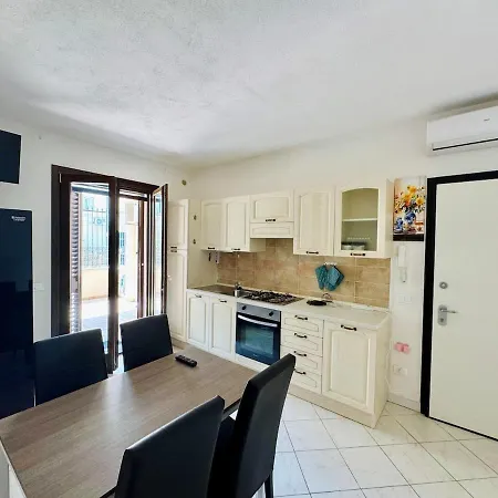 - Sleeps 6 Lejlighed Valledoria (Sardinia)