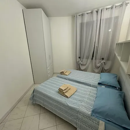 - Sleeps 6 Valledoria (Sardinia)